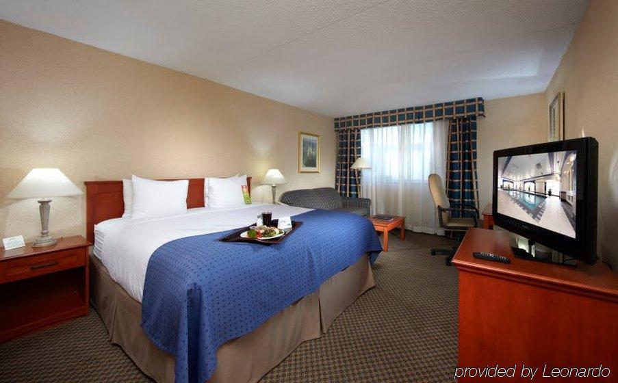 Holiday Inn Burlington Hotel & Conference Centre, An Ihg Hotel Kamer foto